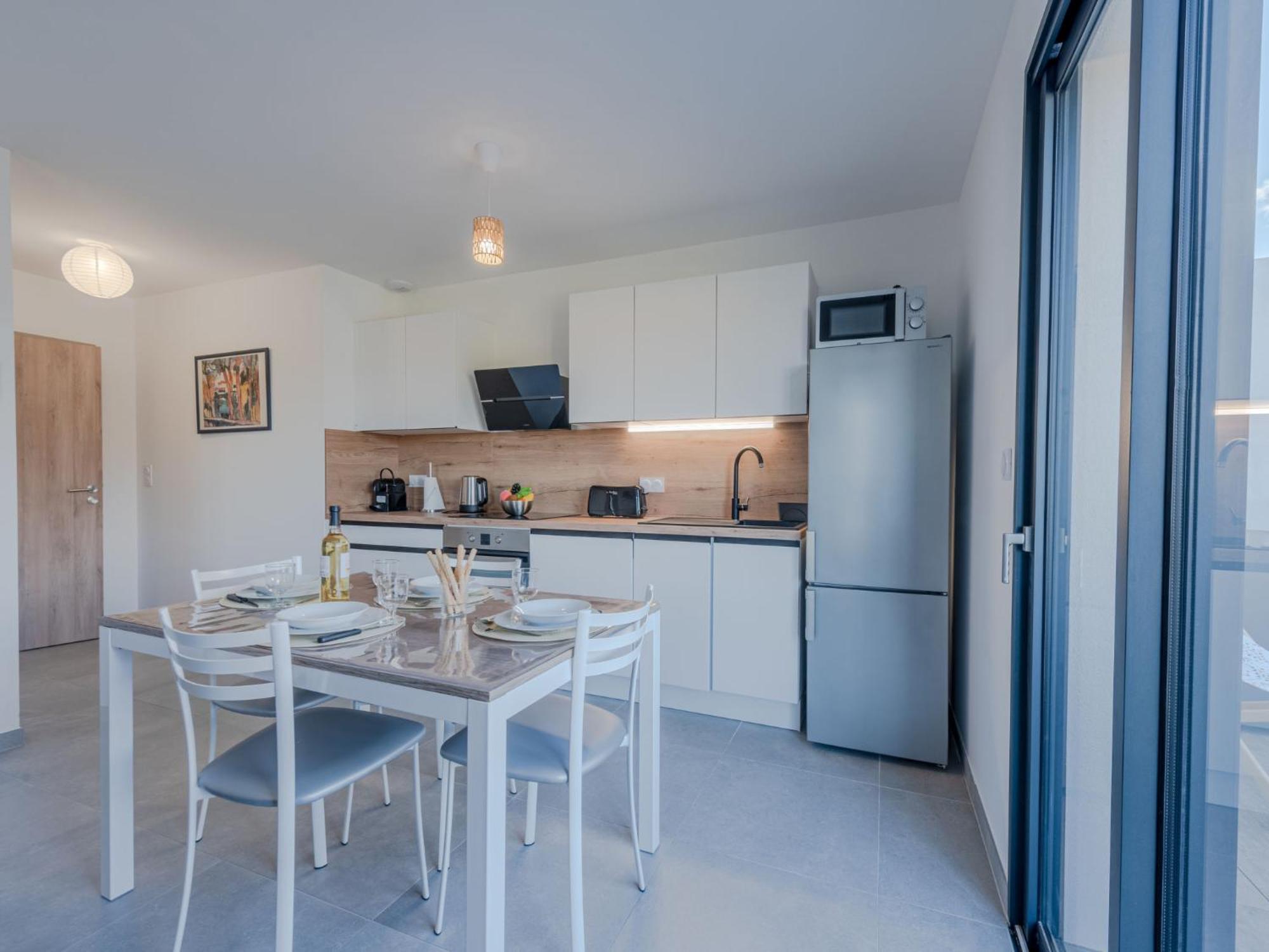 Apartment Les Hauts De Collioure-1 By Interhome
